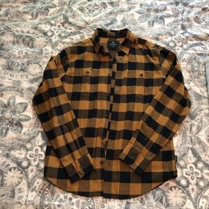 Wind River men’s plaid shirt. NWOT. Size medium.